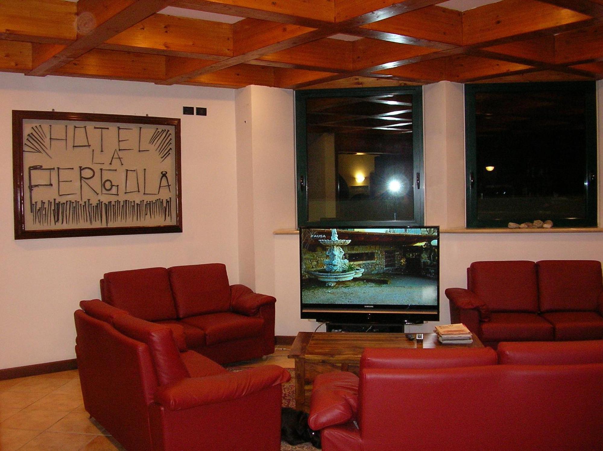 Hotel La Pergola Moniga del Garda Екстериор снимка