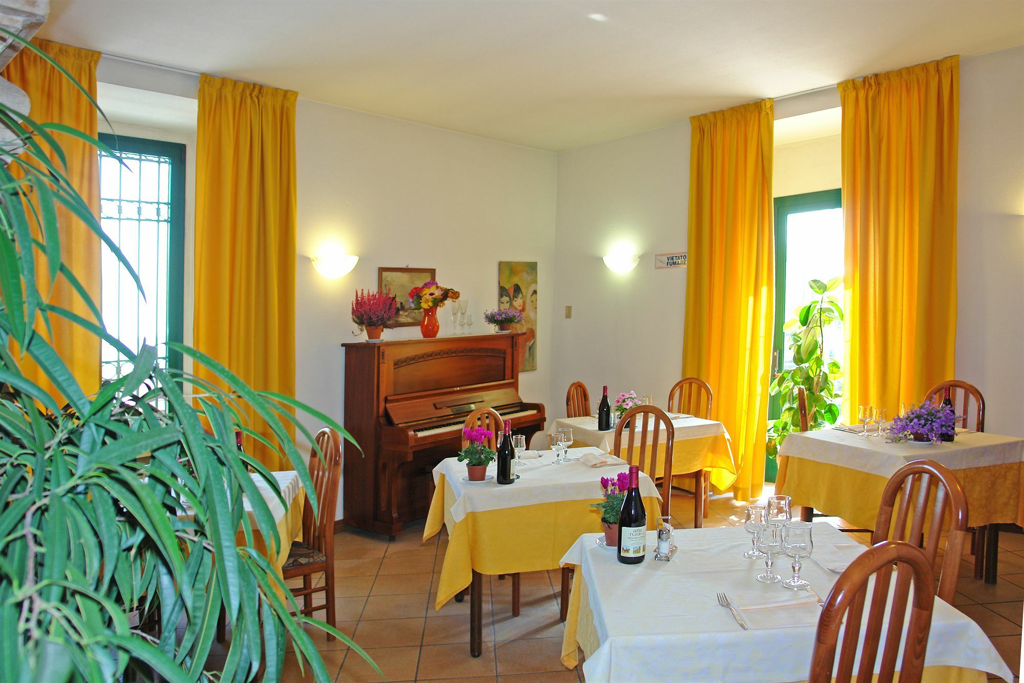 Hotel La Pergola Moniga del Garda Екстериор снимка